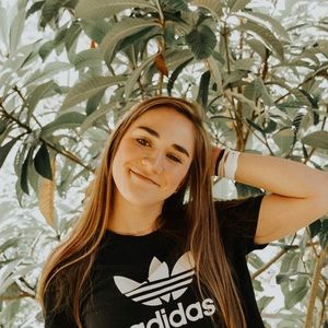 Meet your Posher, Reese